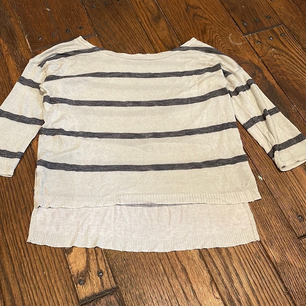 Grey/blue and white sweater
